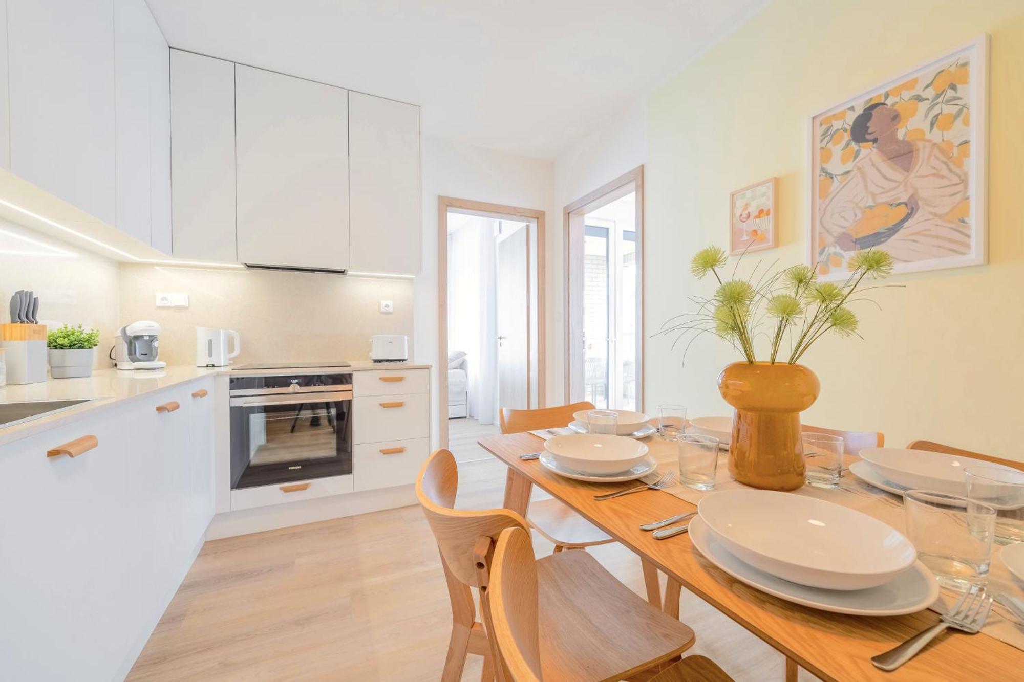 Апартаменти Bright 2Br - 4Th Floor, Balcony, Free Parking By Gravity Прага Екстер'єр фото