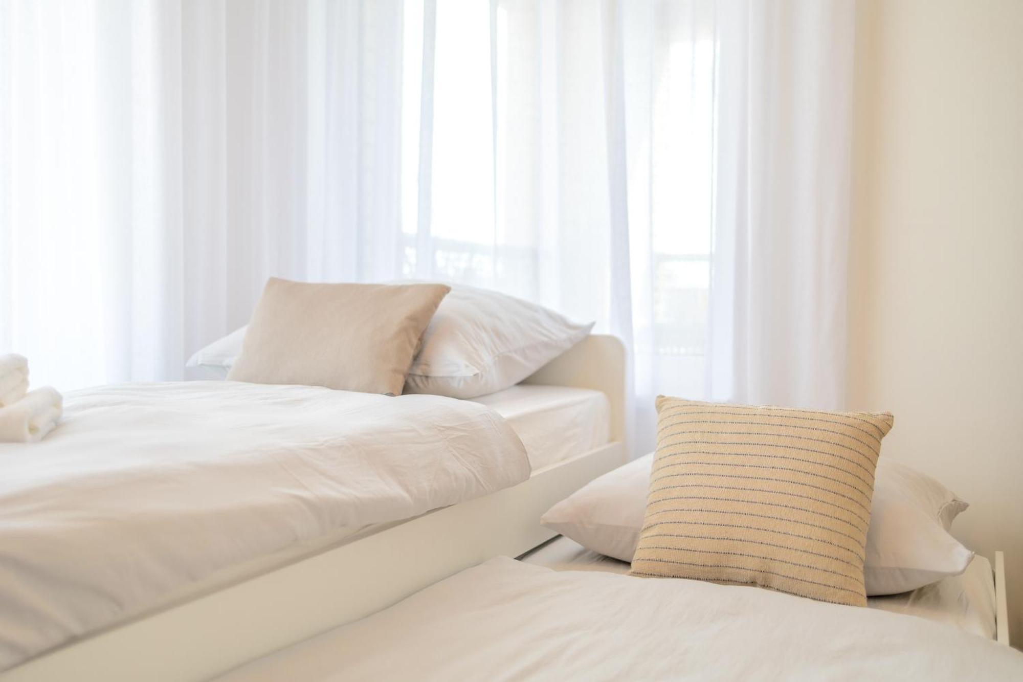 Апартаменти Bright 2Br - 4Th Floor, Balcony, Free Parking By Gravity Прага Екстер'єр фото